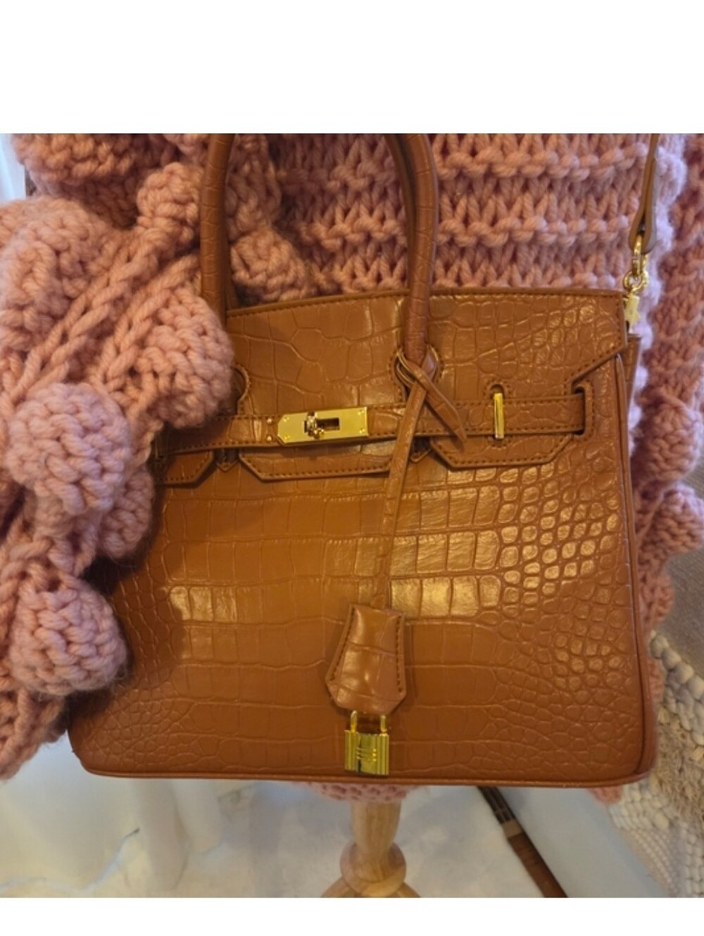 2pc Chunky Knit Ball Sleeved Sweater Structured Sangle Flap Twist Lock Handbag